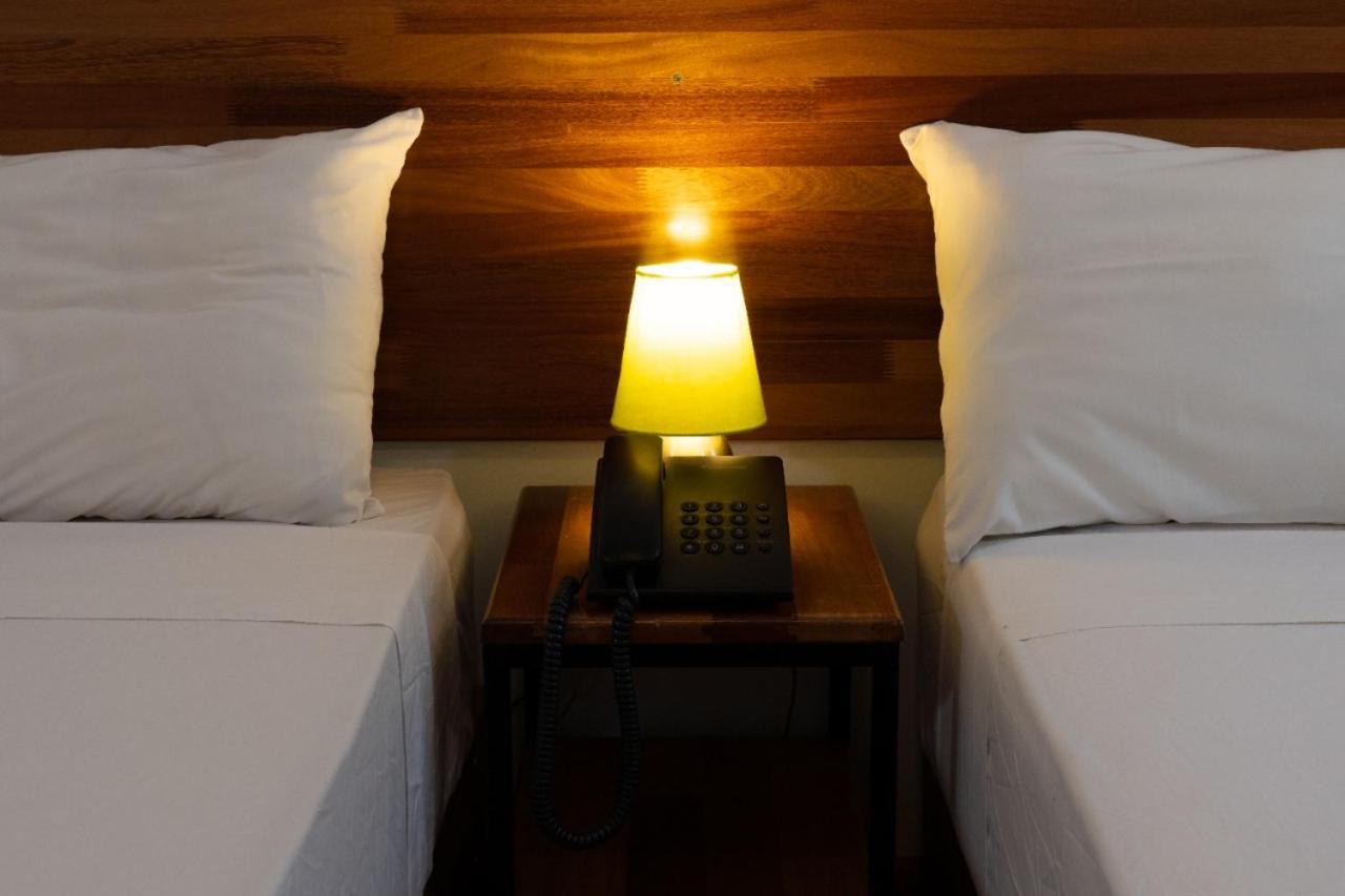 Central Bed & Breakfast Iquitos Exterior foto